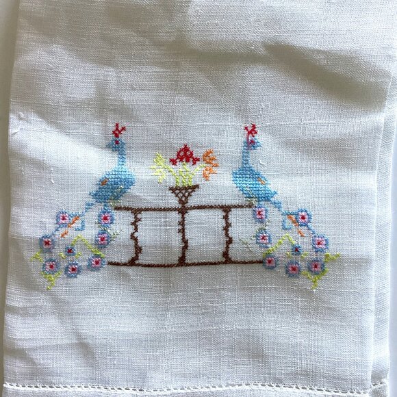 3 Vintage Embroidered Arm Chair Backs White Cotton Linen Table Runners - Picture 8 of 11